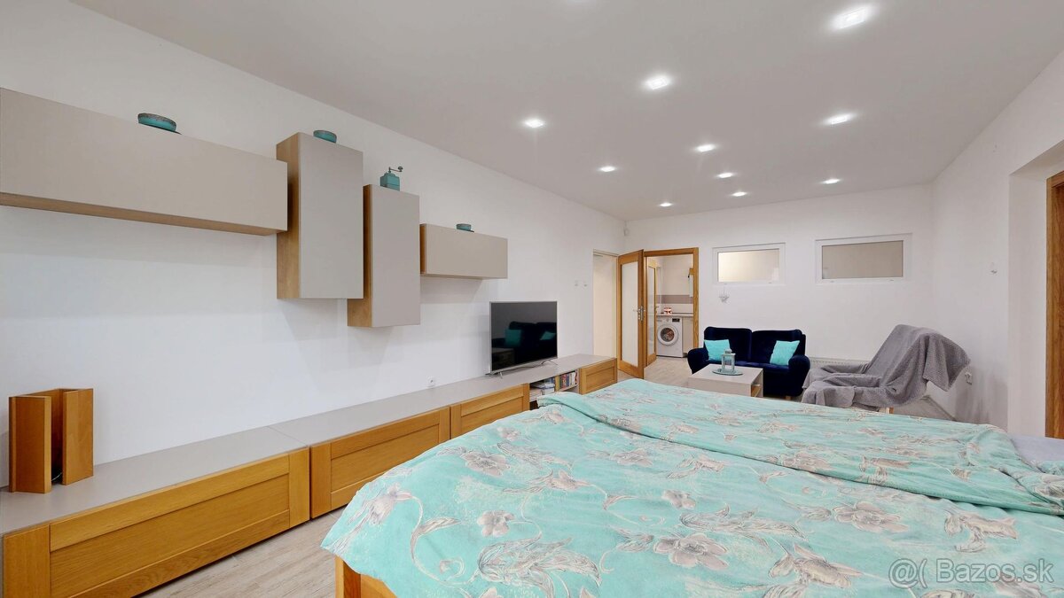 PREDAJ – VEĽKÝ 7-IZBOVÝ RODINNÝ DOM V TRNAVE, VHODNÝ NA BÝVA - 14