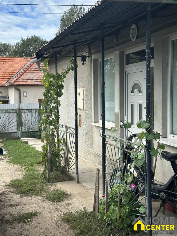 PREDAJ : rodinný dom, Marcelová - 14