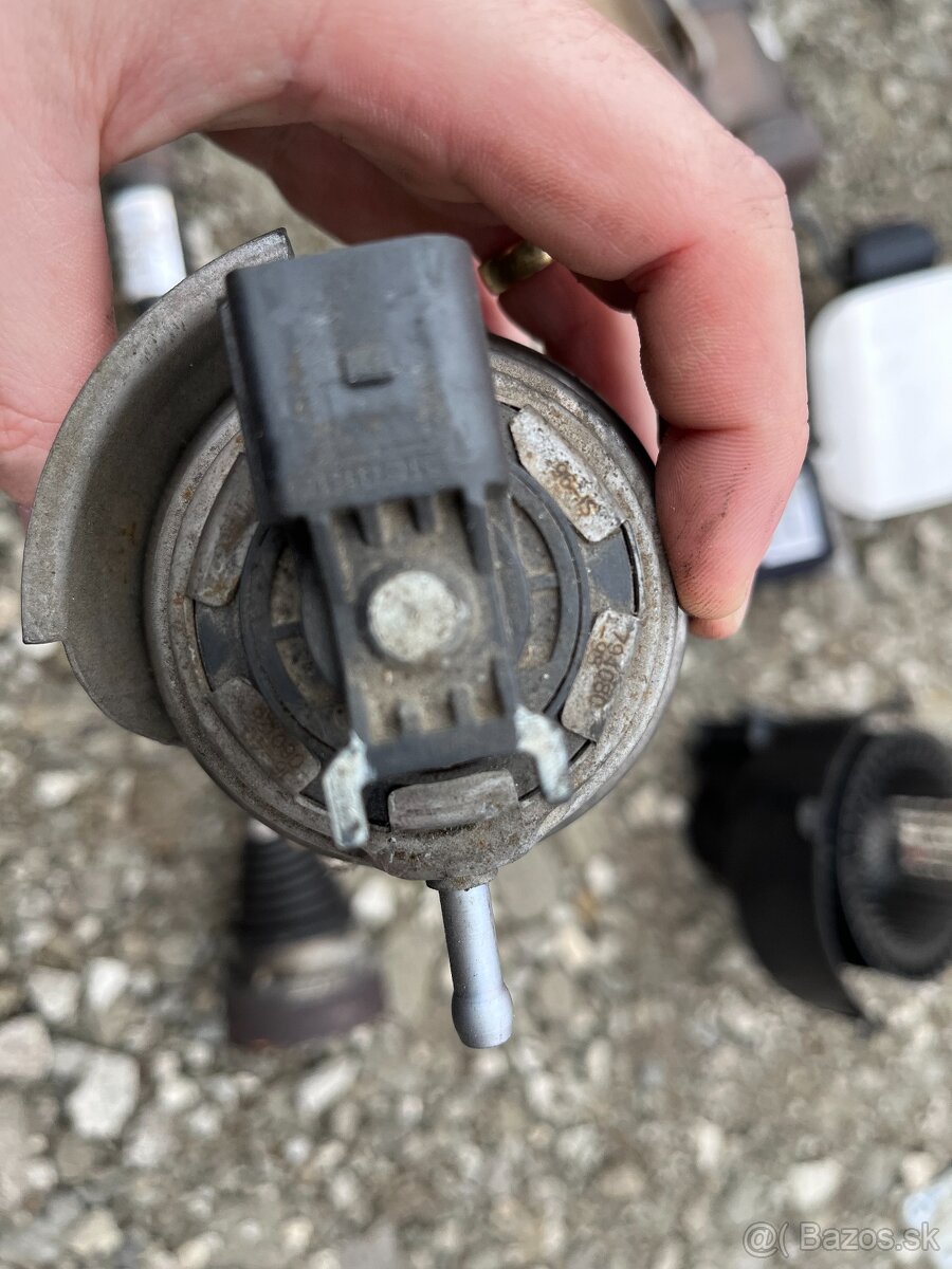 Diely Škoda Rapid 1.6 TDI 85 kw ventil,snimac,EGR,DPF filter - 14