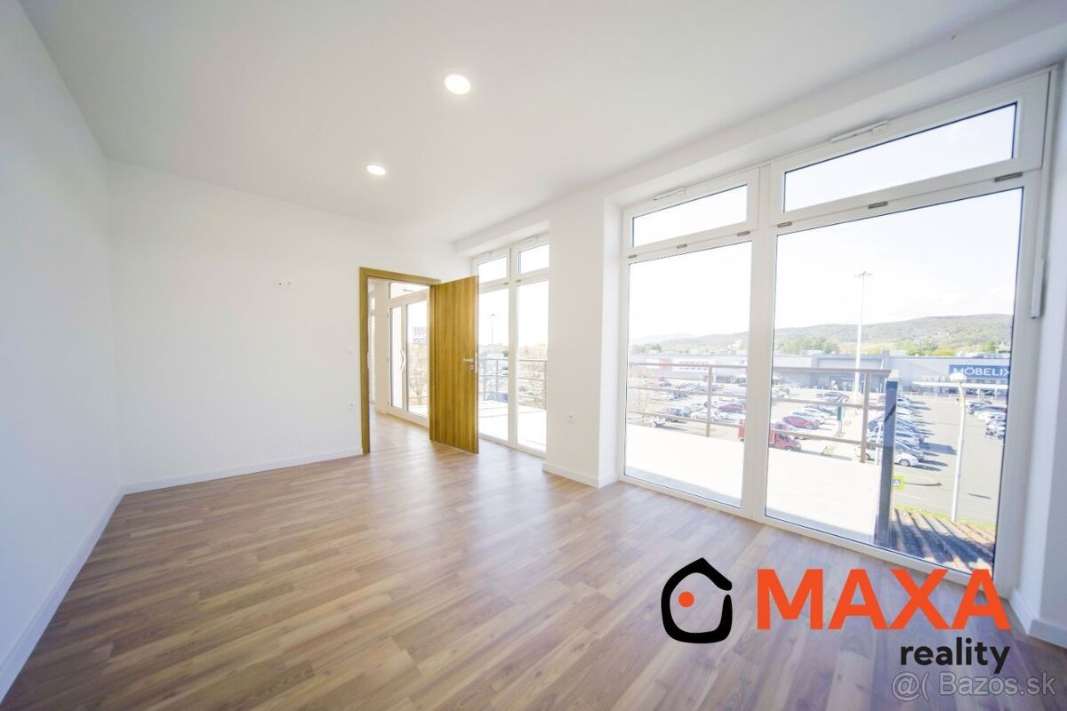 Veľkometrážny 3- izbový byt s terasou, Prievidza - 14