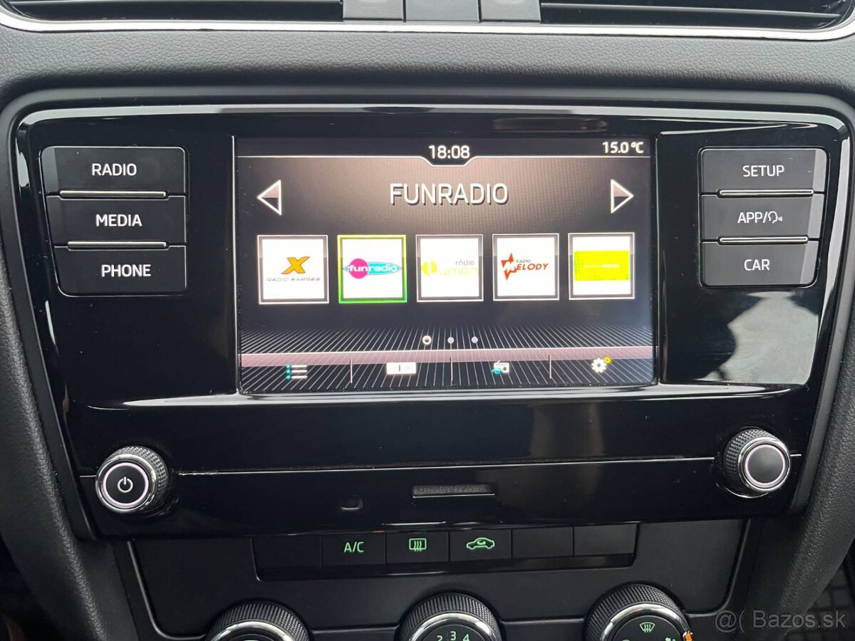 Škoda Octavia Combi 1.0 TSI Active DSG - 14