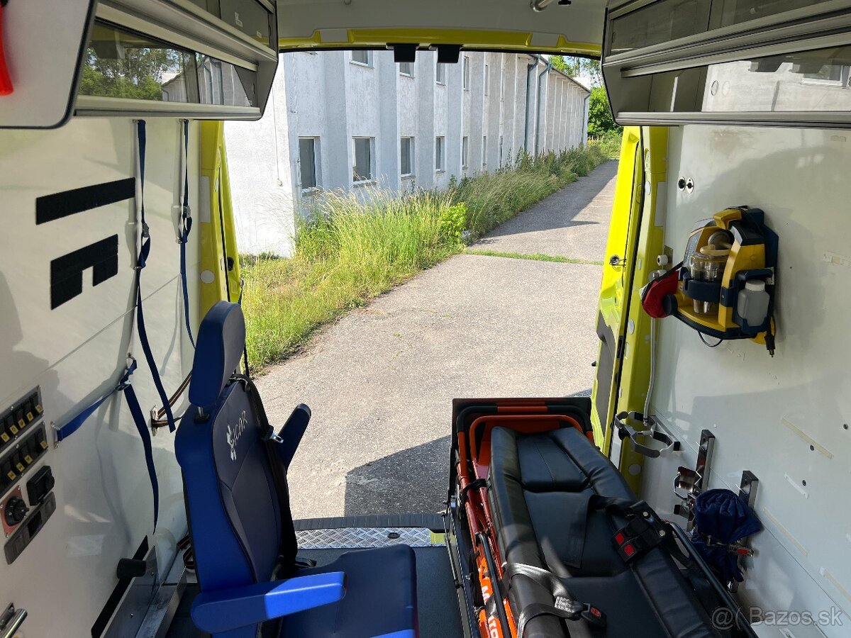 Predám Ford Transit 350L, Sicar sanitku - 14