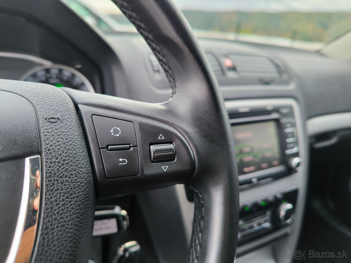 Škoda Octavia Combi TDI DSG 2012 Elegance - 14