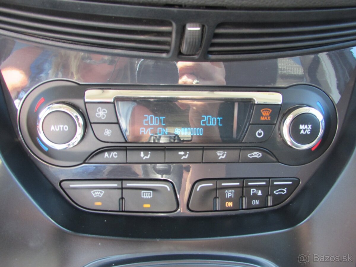 Ford Kuga 2.0 TDCI - ST LINE - 4x4, AUTOMAT - 14