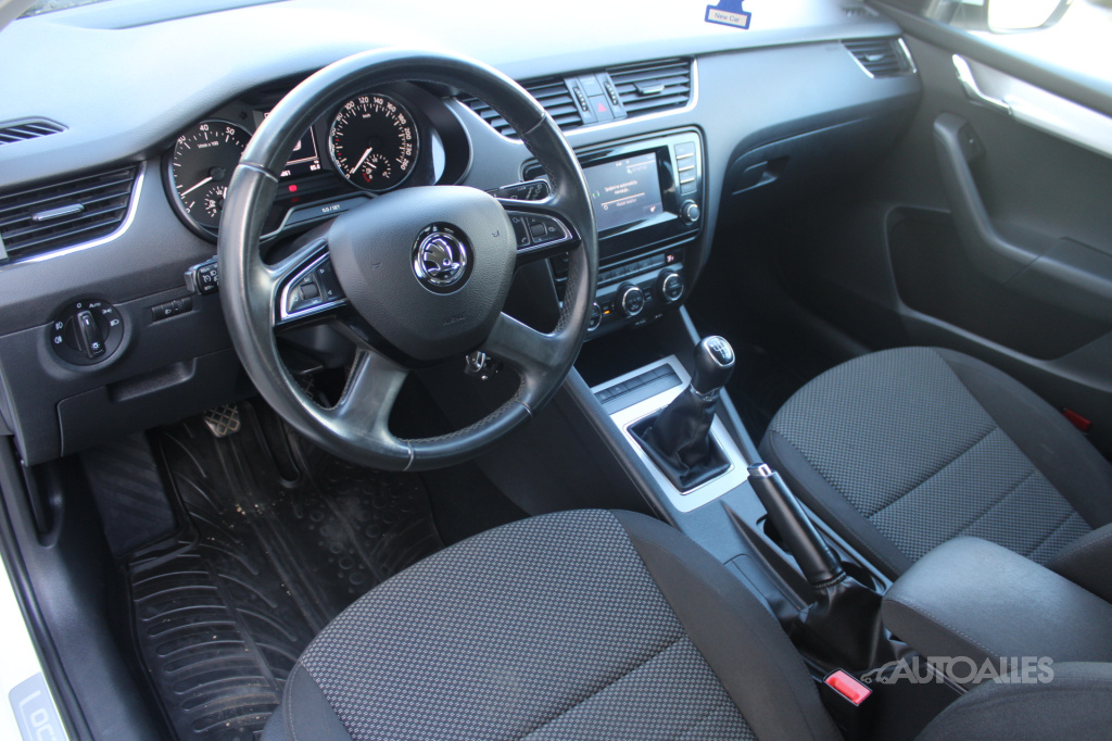 Škoda Octavia Combi 1,4 TGi 81 kW - 14
