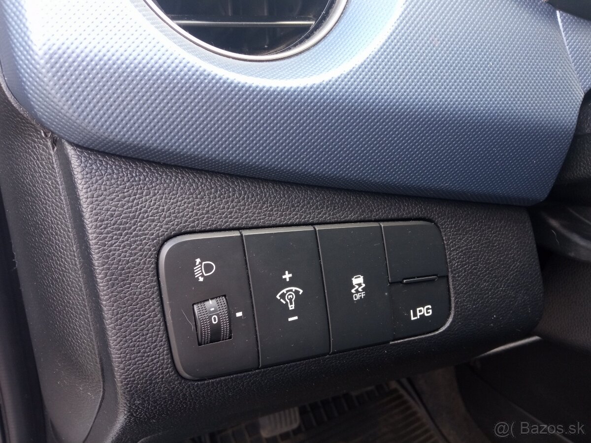 Predám Hyundai i10 1.0 MPI 51kw benzín / plyn LPG - 14