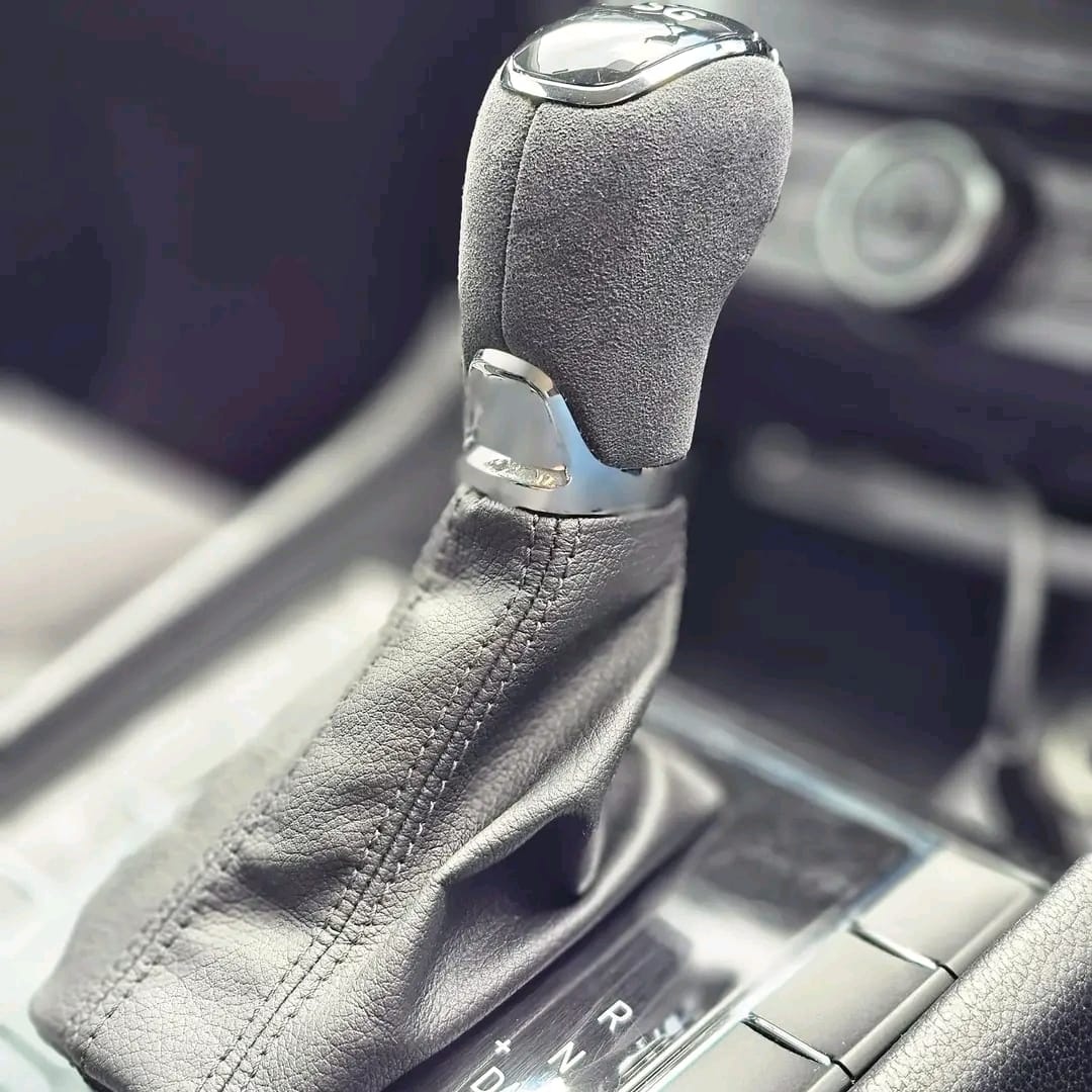 Alcantara / Perforovaná - hlavica DSG ŠKODA - 14