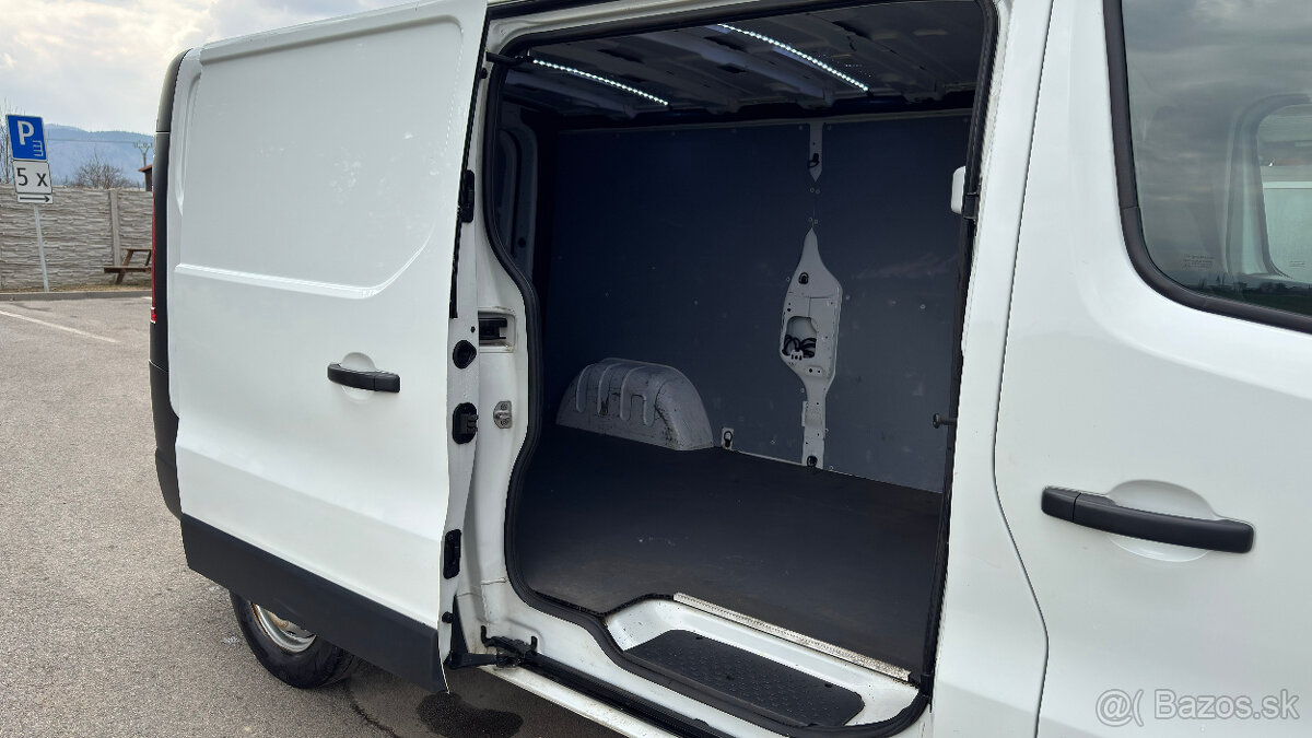 Renault Trafic 2.0 dCi (140 k) - 14