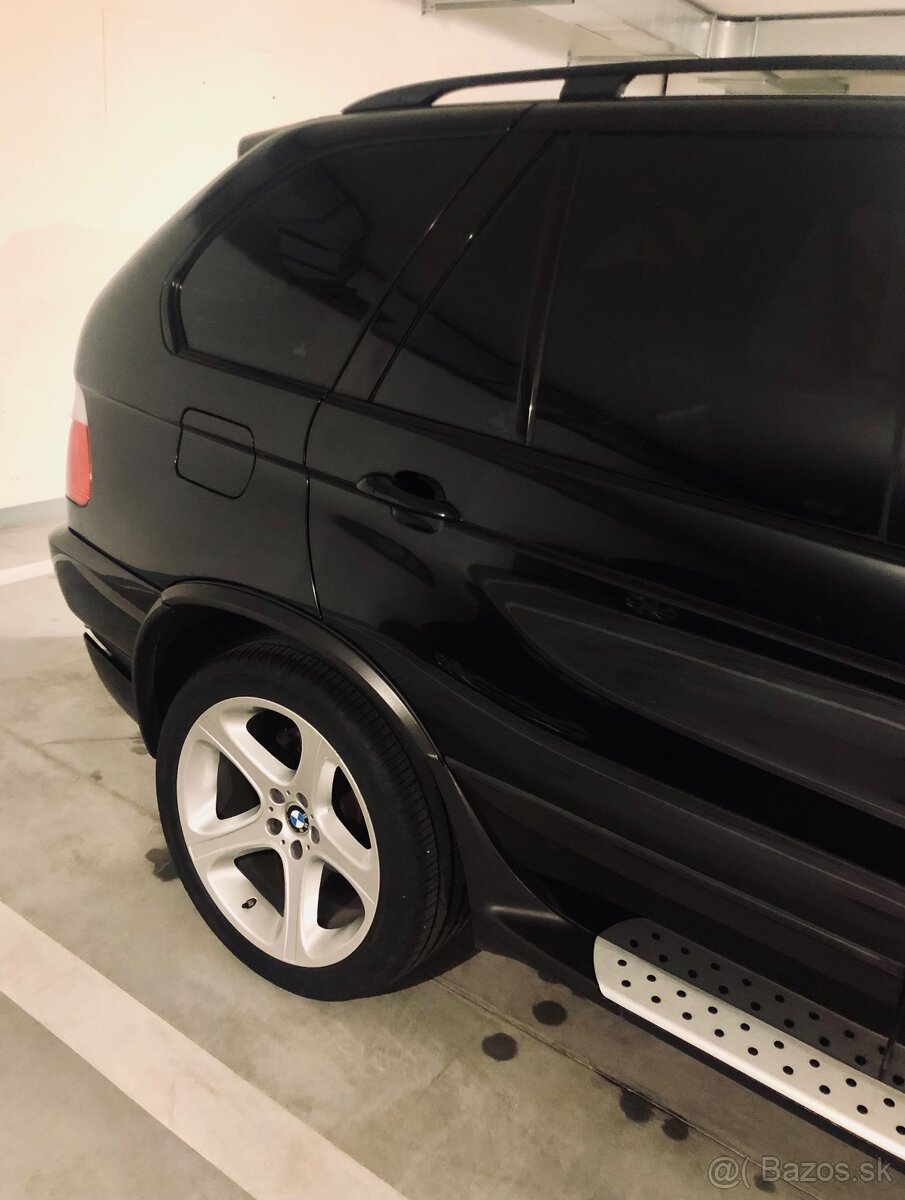 BMW X5 4.6 iS - 14