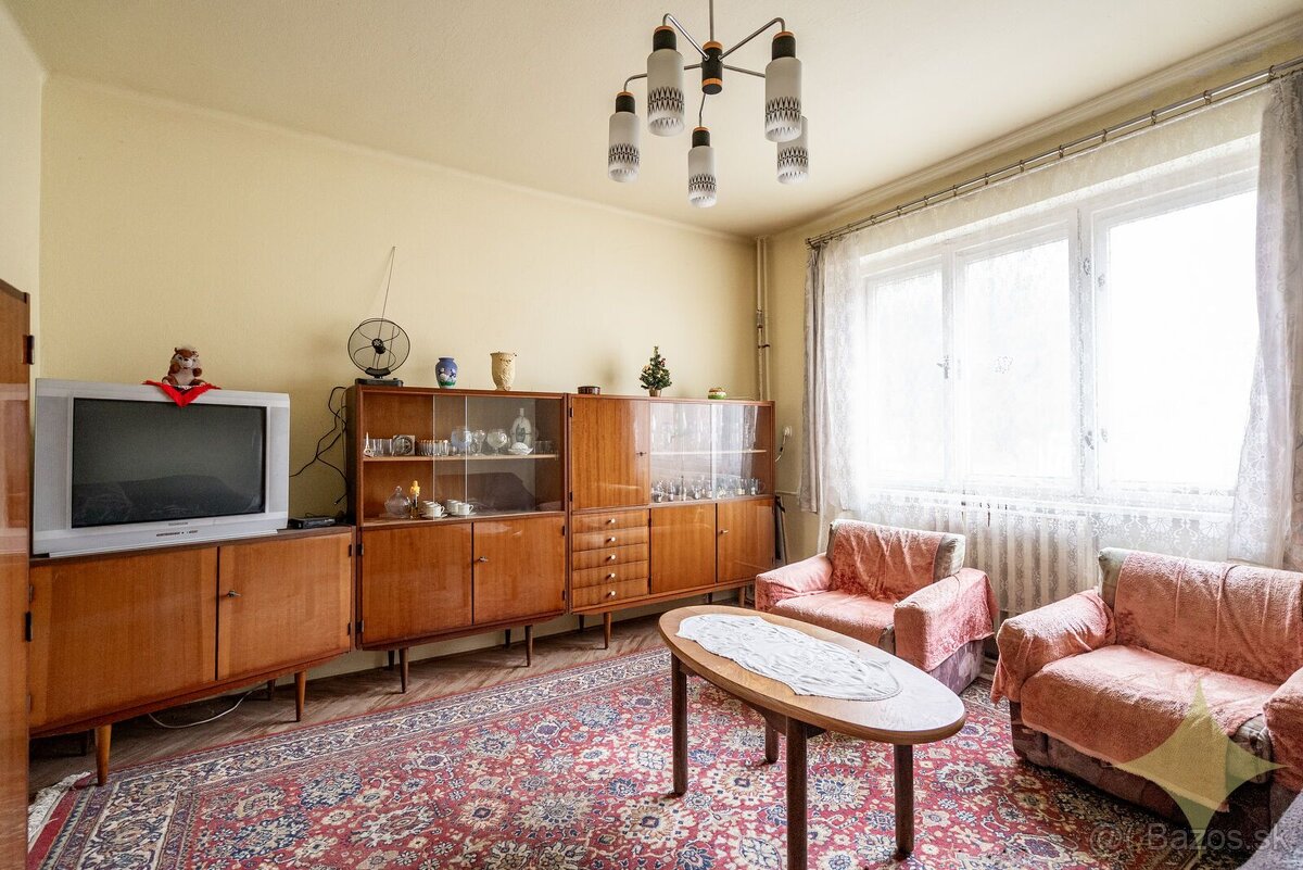 Dvojgeneračný rodinný dom v obci Balog nad Ipľom - 14