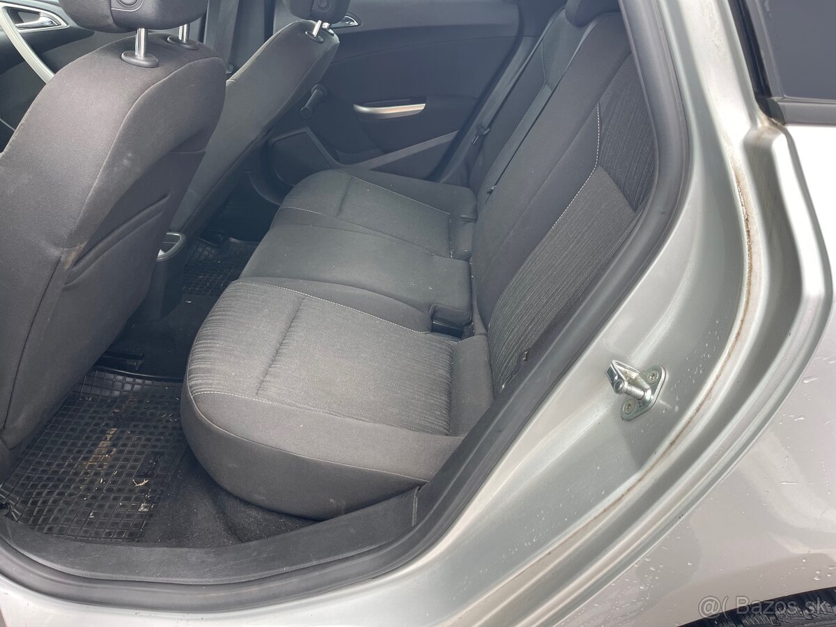 Opel Astra J 1.7Cdti r.v.2011 - 14