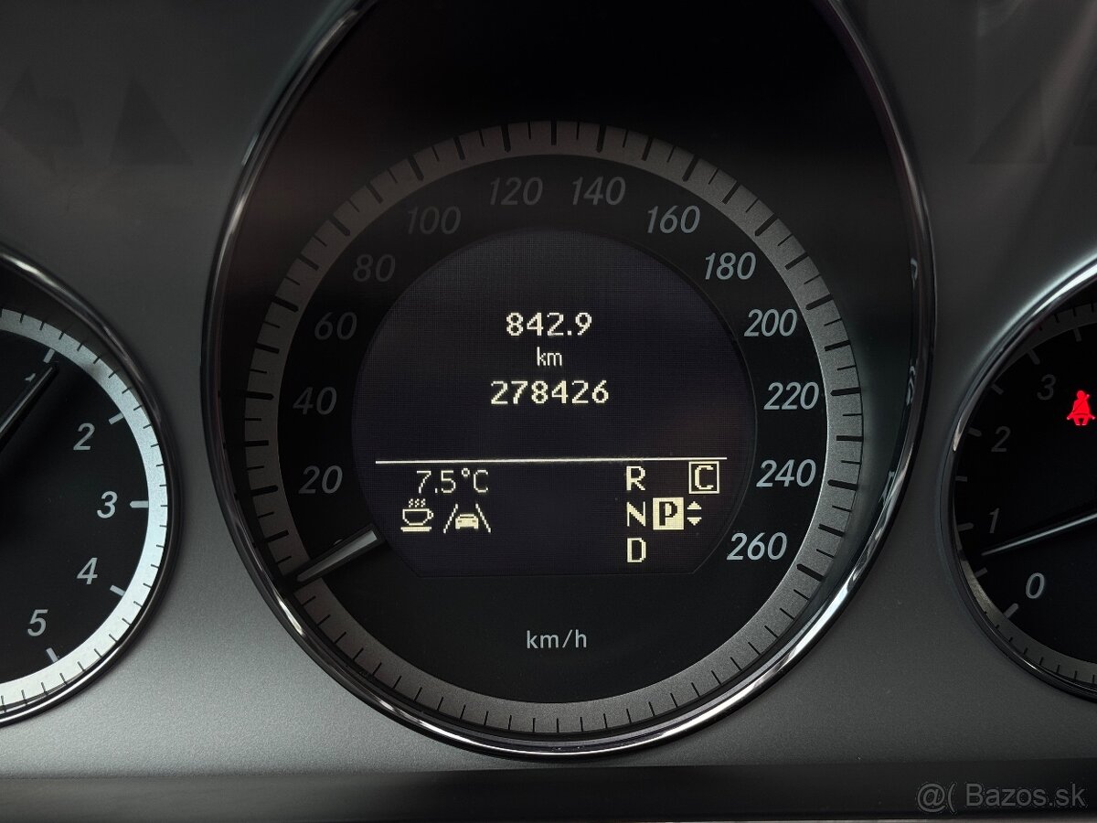 Mercedes Benz E350 CGI 215 kW AMG FULL VÝBAVA Webasto Night - 14