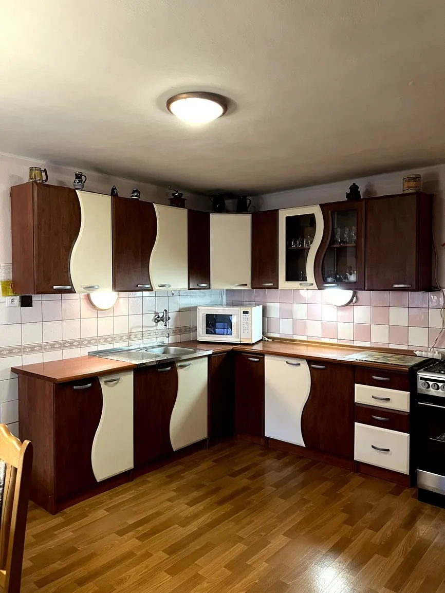 GESTTO | 3,5-IZBOVÝ RODINNÝ DOM S POTENCIÁLOM | 2x GARÁŽ - 14