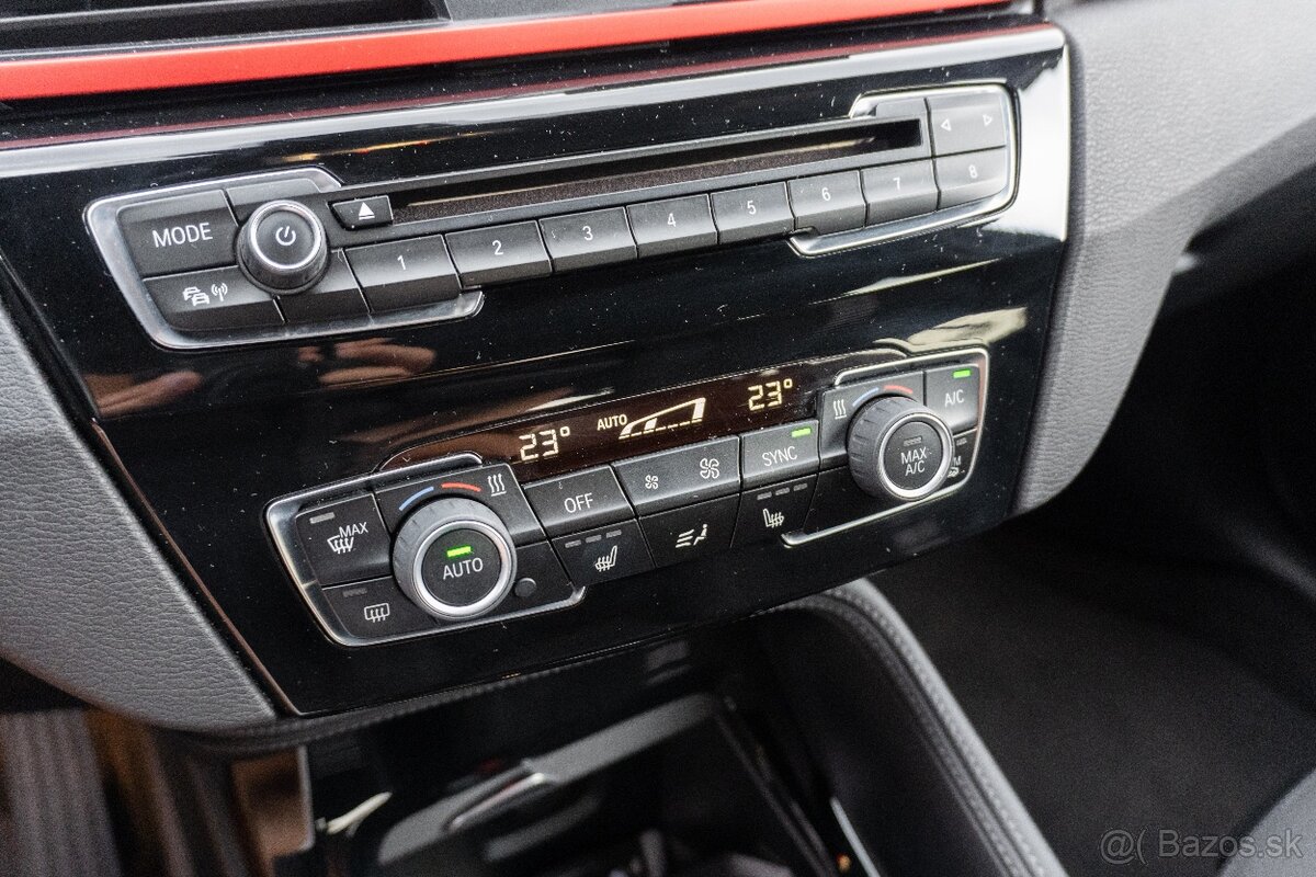 BMW X1 18i Sport Line automat - 14