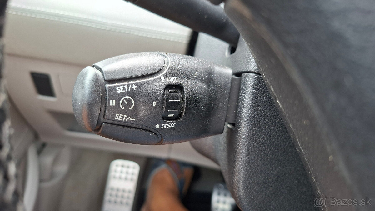 Peugeot 308 CC 2.0 HDi, Cabrio, 103 kW - 14