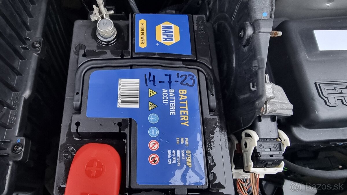 Predám Peugeot 208 1.2 benzín - 14