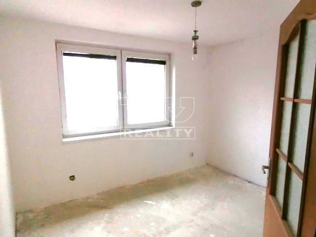 NA PREDAJ RD V TREČ.TEPLEJ S VÝMEROU 359M2 - 14