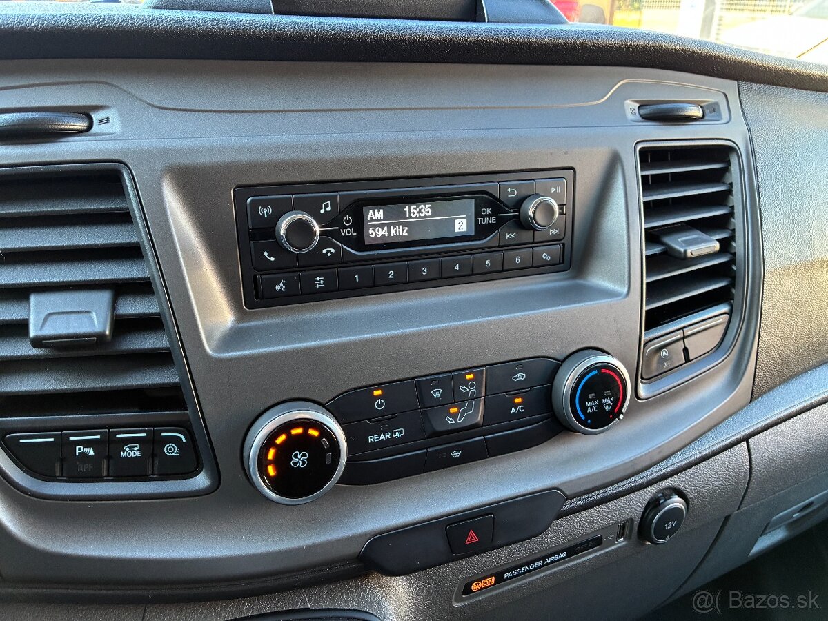 Ford Transit Custom 2.0-77kW MHEV L2 DPH ČR 1MAJITEL 6MÍST - 14