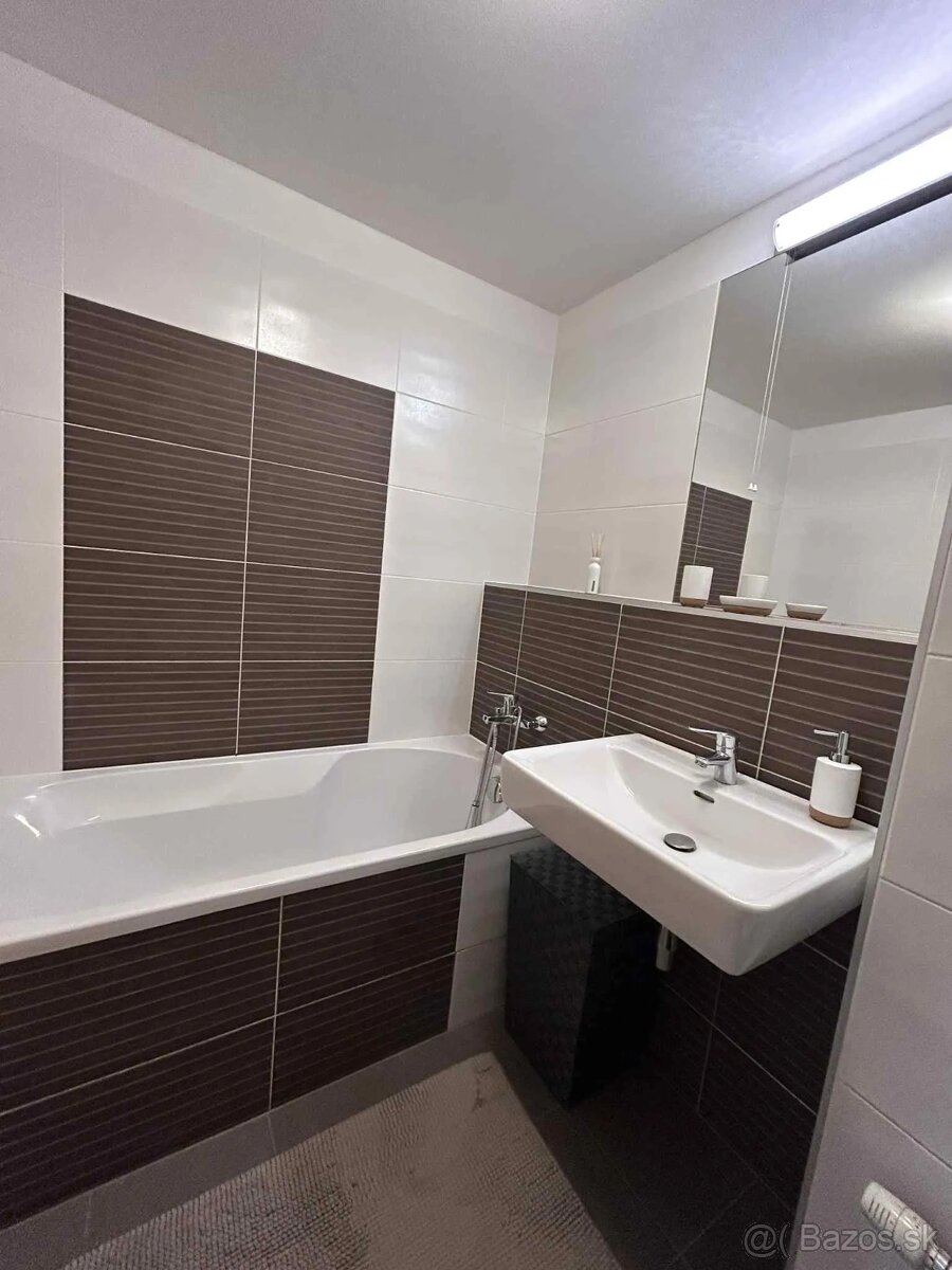 Realitný kancelária REALADR s.r.o. - 14