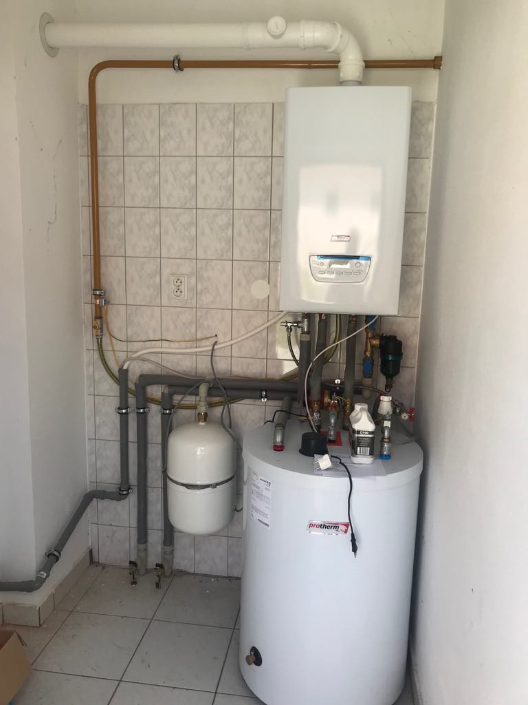 Na prenájom priestory v centre Hurbanova s parkovaním - 14