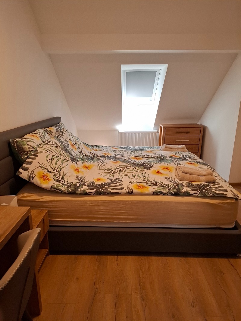 Prenájom 1-izbového bytu - 14