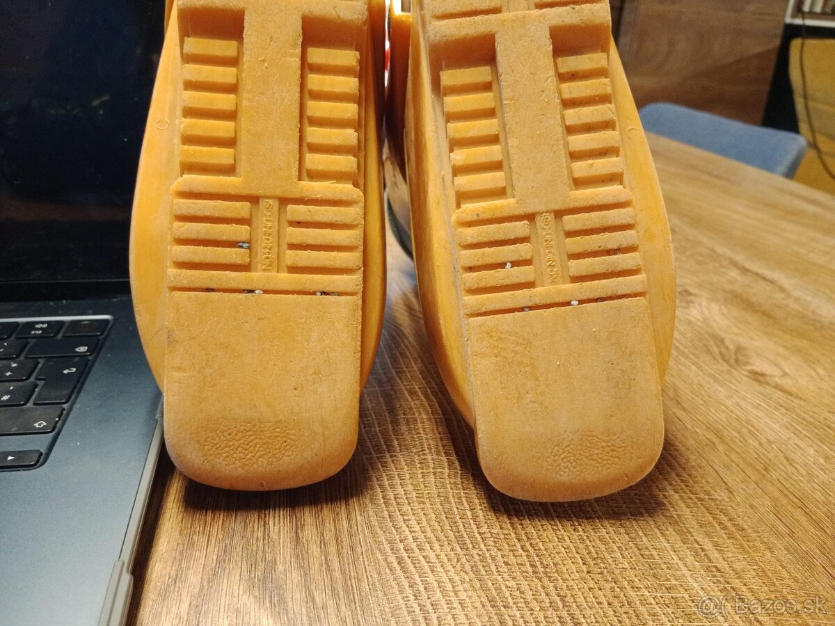 Detské lyže pre začiatočníkov a lyžiarky vo veľkosti 29. - 14