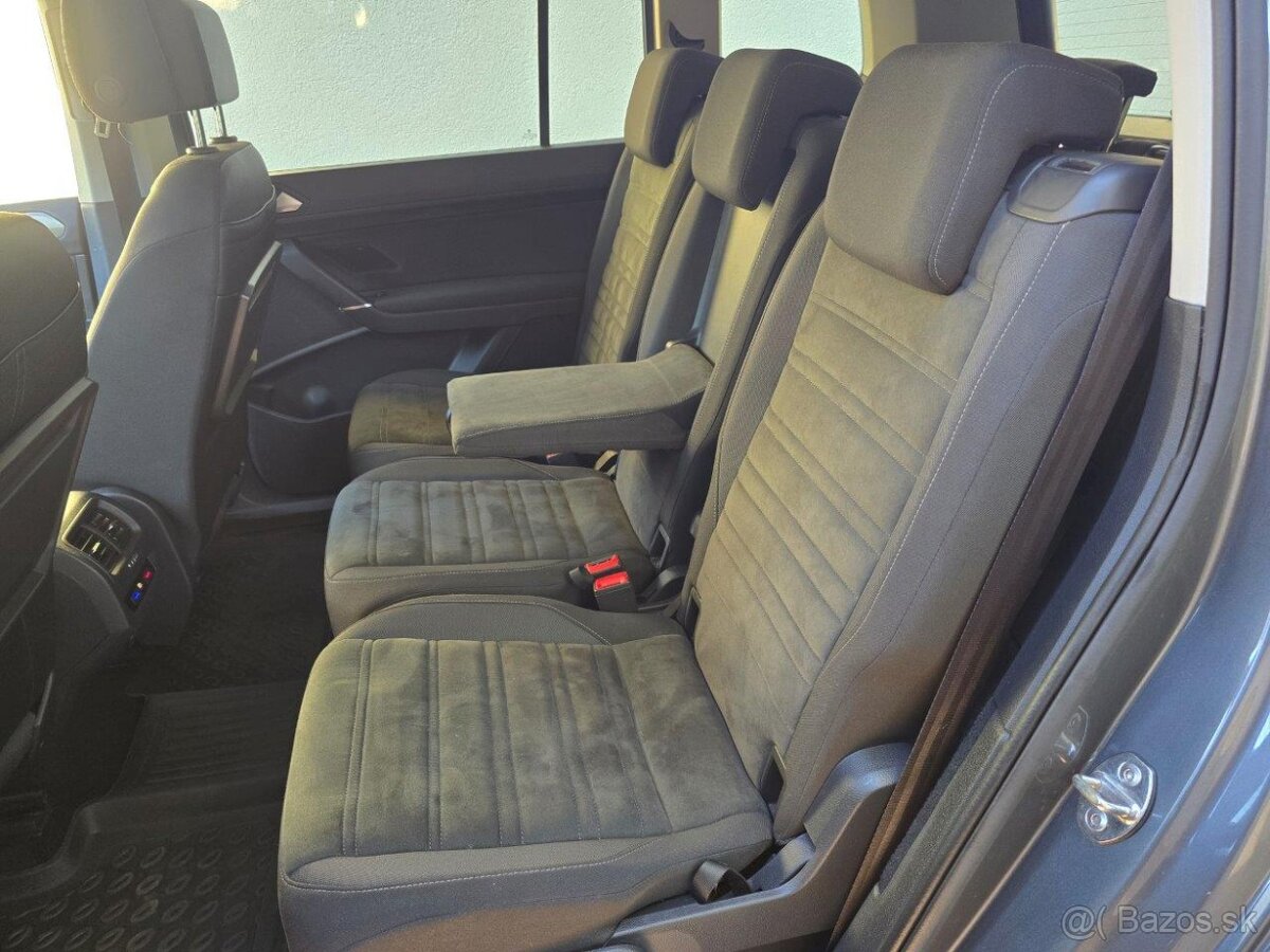 Volkswagen Touran 1.6 TDI SCR 115k Comfortline DSG, Mesačne: - 14