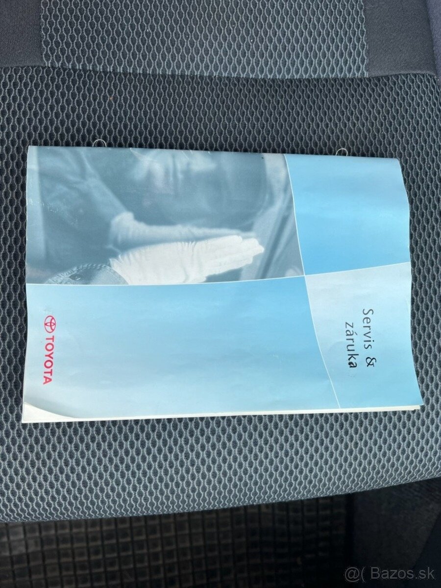 Toyota RAV4 2.0 VVTi naj. 112t 4x4 ČR - 14