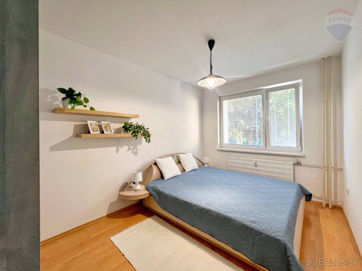 REZERVOVANÉ - NA PREDAJ kompletne zariadený 3-izbový byt v K - 14