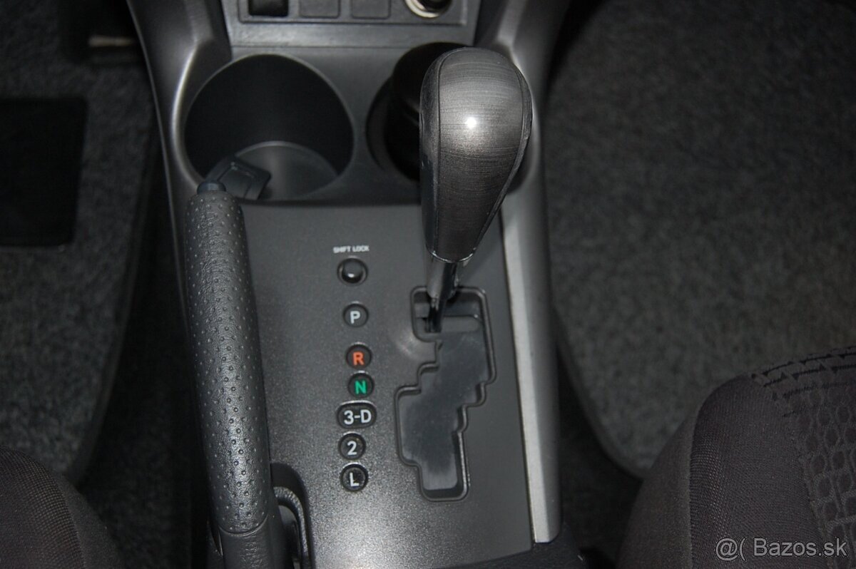 Toyota RAV4 2.0 benzín - 14