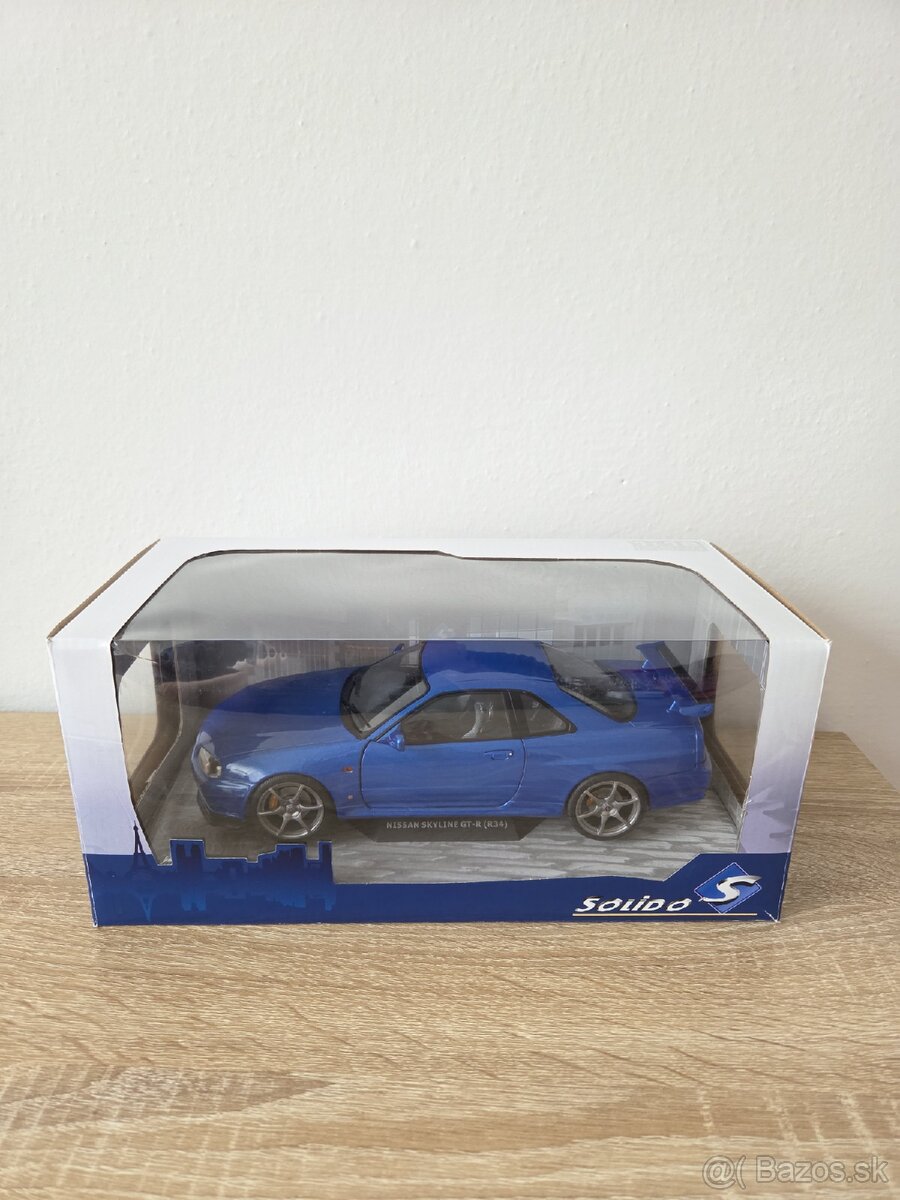 Nissan Skyline GT-R R34 - 14