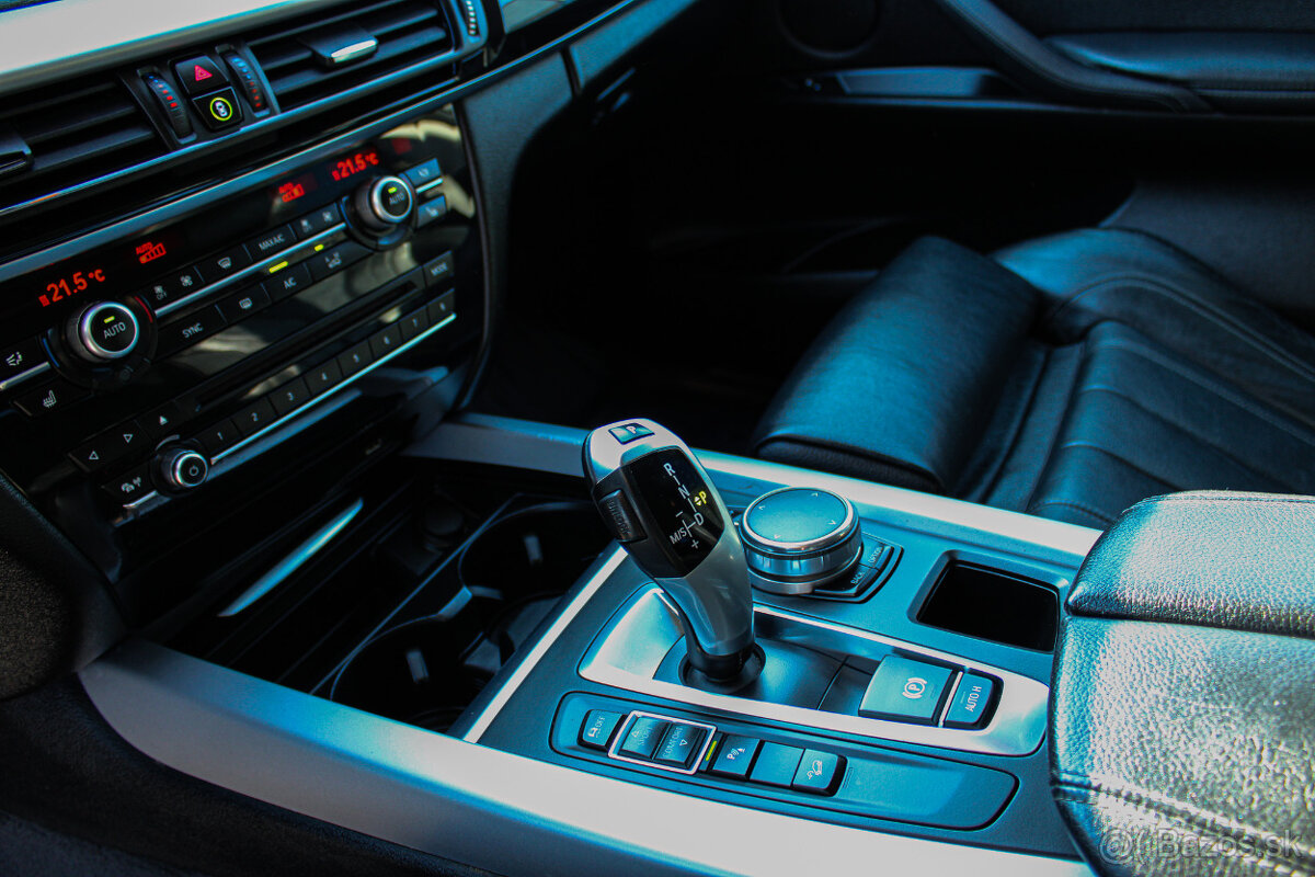 BMW X5 xDrive30d A/T DPH - 14