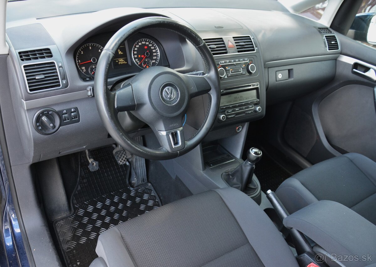 Volkswagen Touran 1.60 TDi 7 Miest - 14