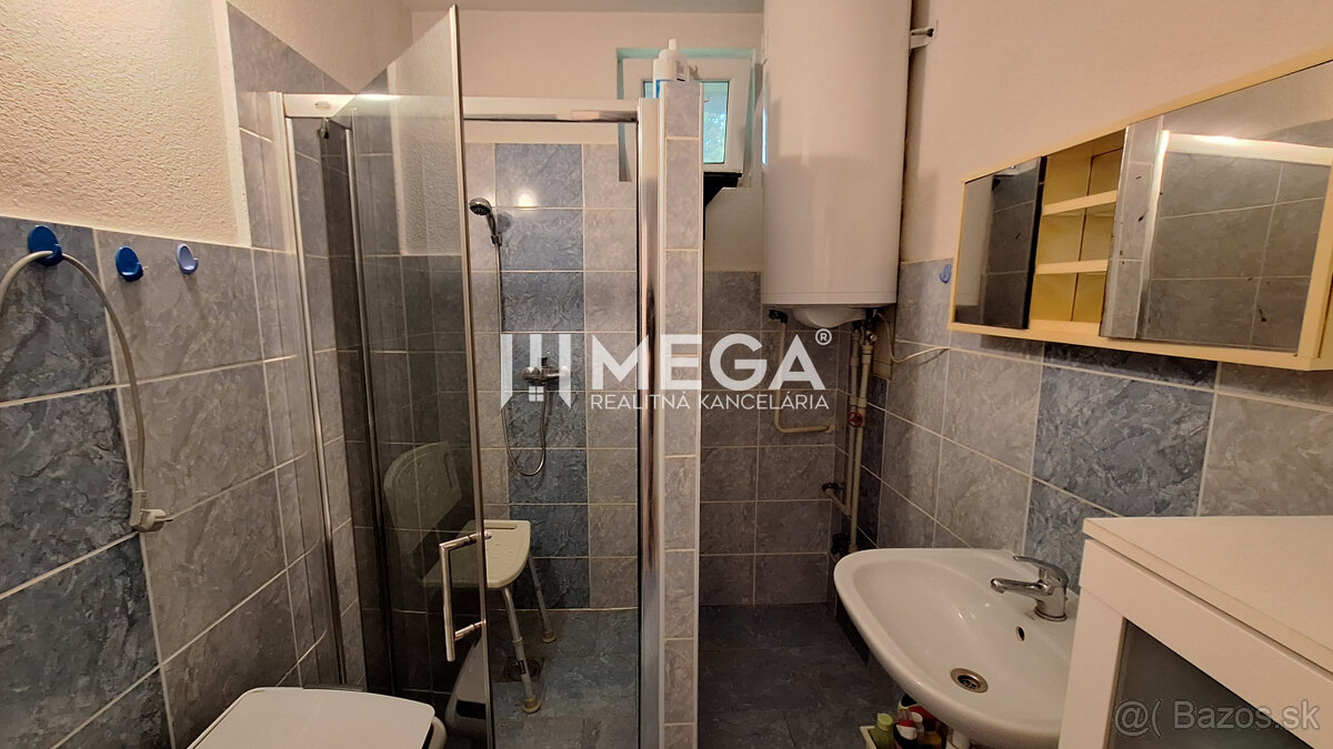 ZĽAVA - PREDAJ - Rodinný dom v obci PČOLINÉ - 14