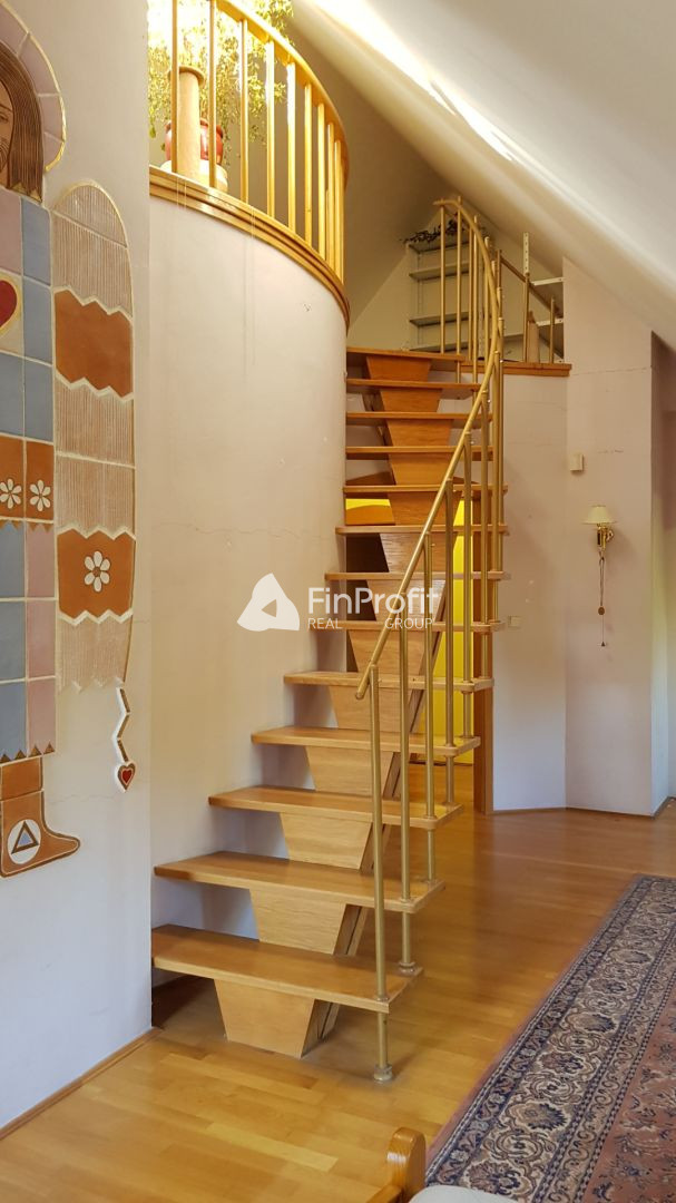 Predám RD pre veľkú rodinu alebo firmu v Nitre - Čermáň. - 14