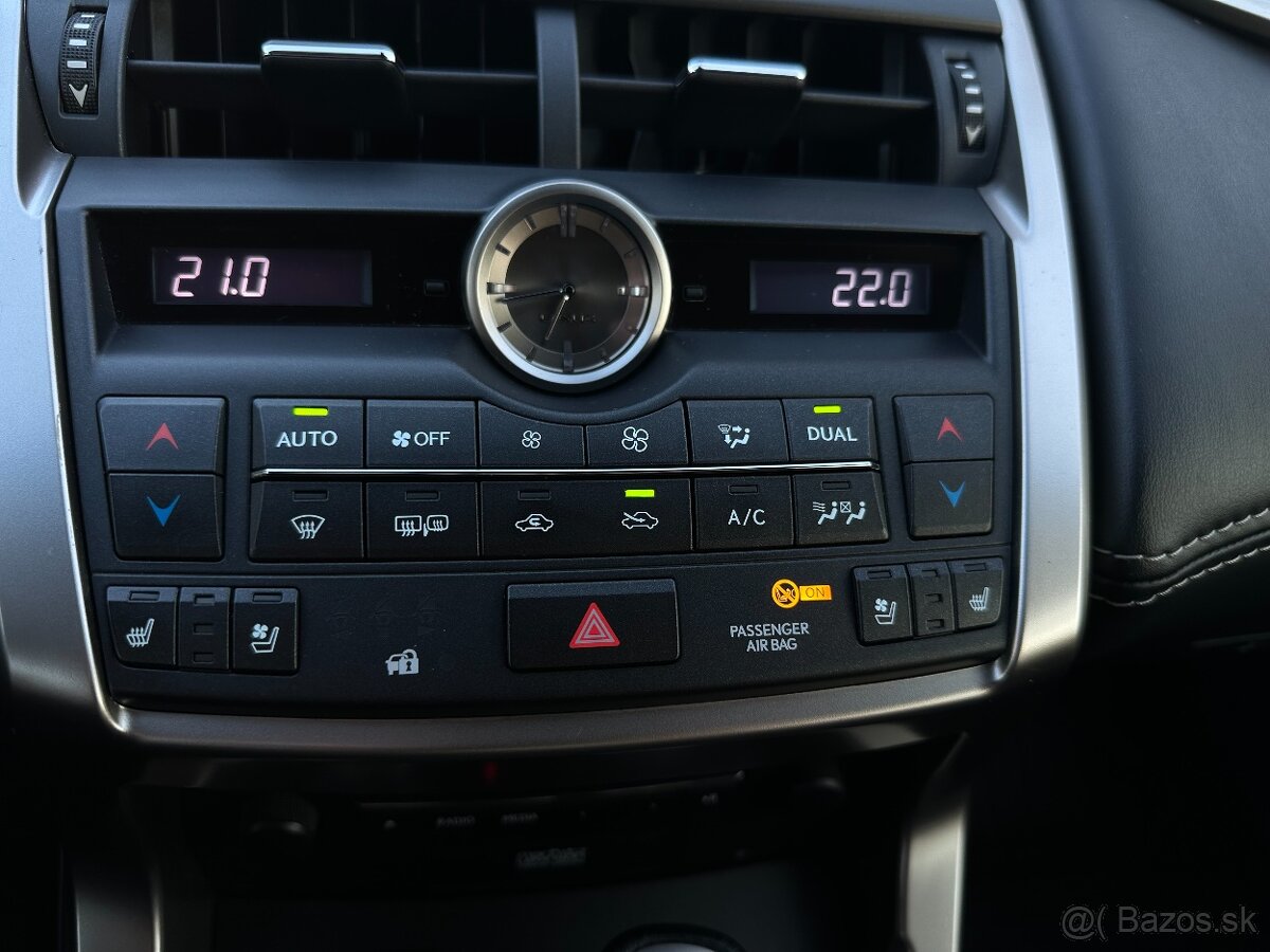 Lexus NX 300h hybrid 4x4 - 14