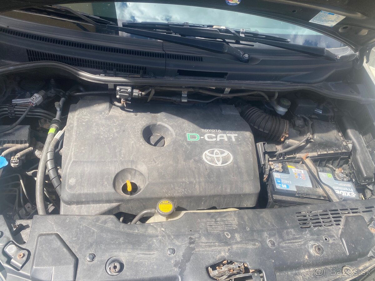 Toyota Corolla Verso - 14