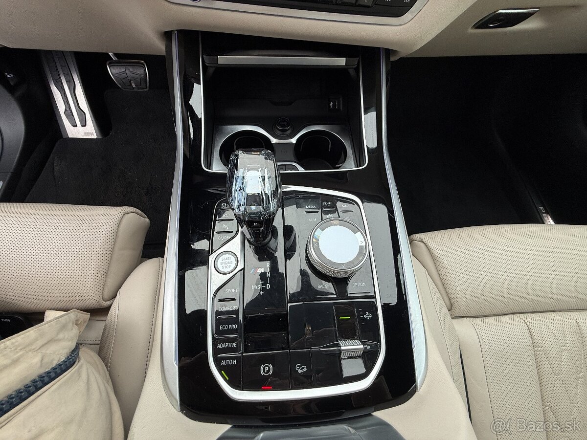 BMW X7 M50d xDrive - 14