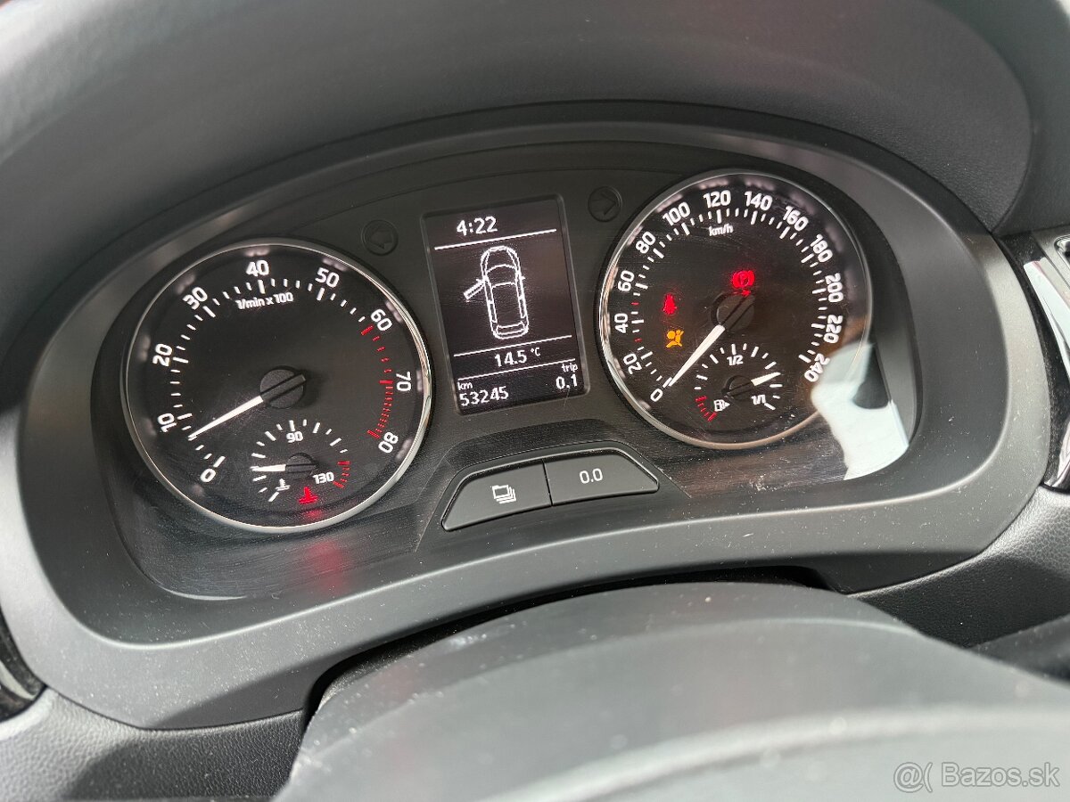 Škoda Rapid spaceBack 1.2Tsi 53 000km - 14