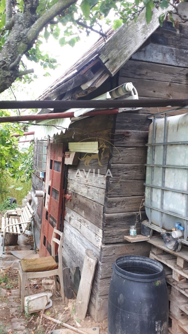 NA PREDAJ: veľká záhrada 1200m2 - Zvončín - 14