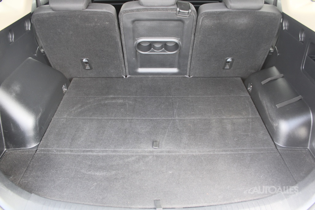 Kia Carens 1,7 CRDi 104 kW - 14