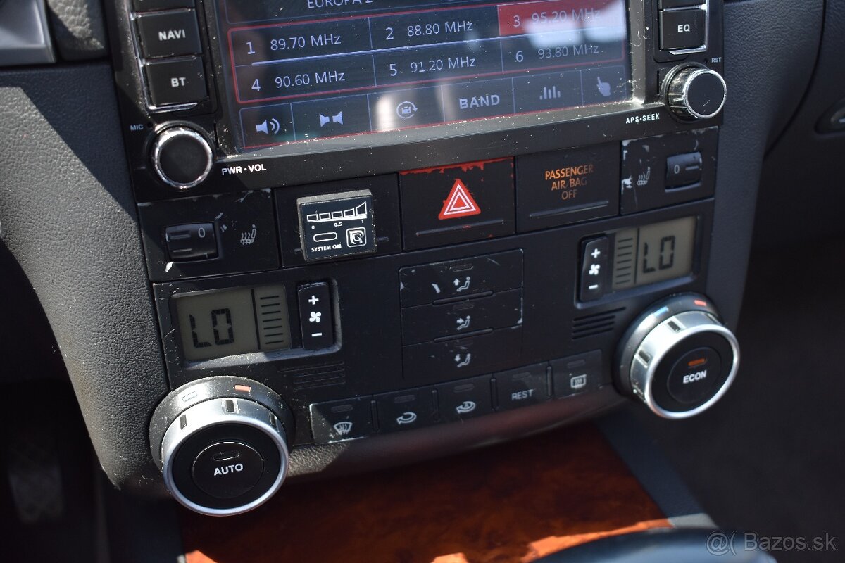 Volkswagen Touareg 3.2i+LPG 4x4 A/T - 14