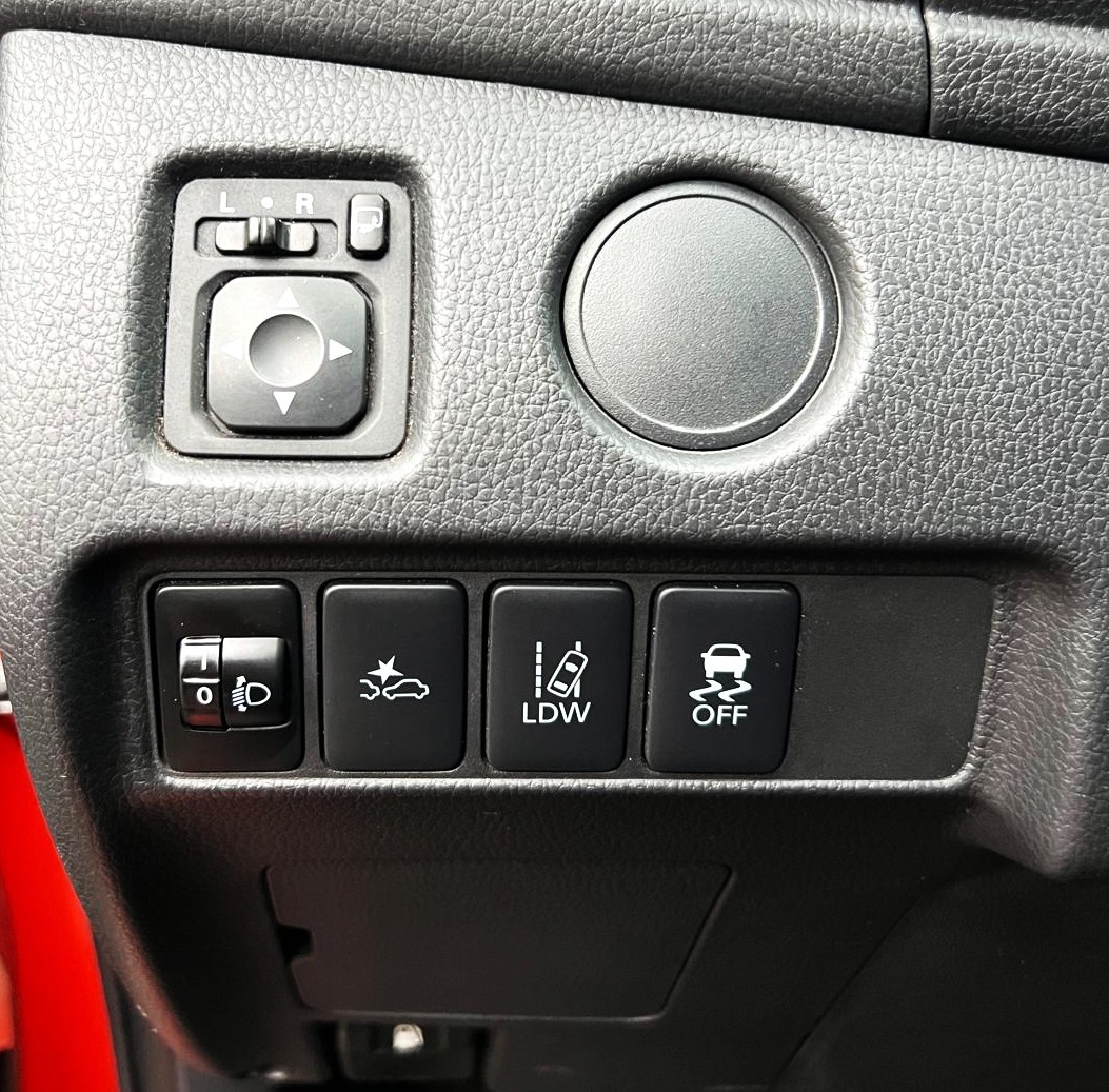 Mitsubishi L200, 2,3 Di-D 110 kW 2020 AUTOMAT HARDTOP - 14