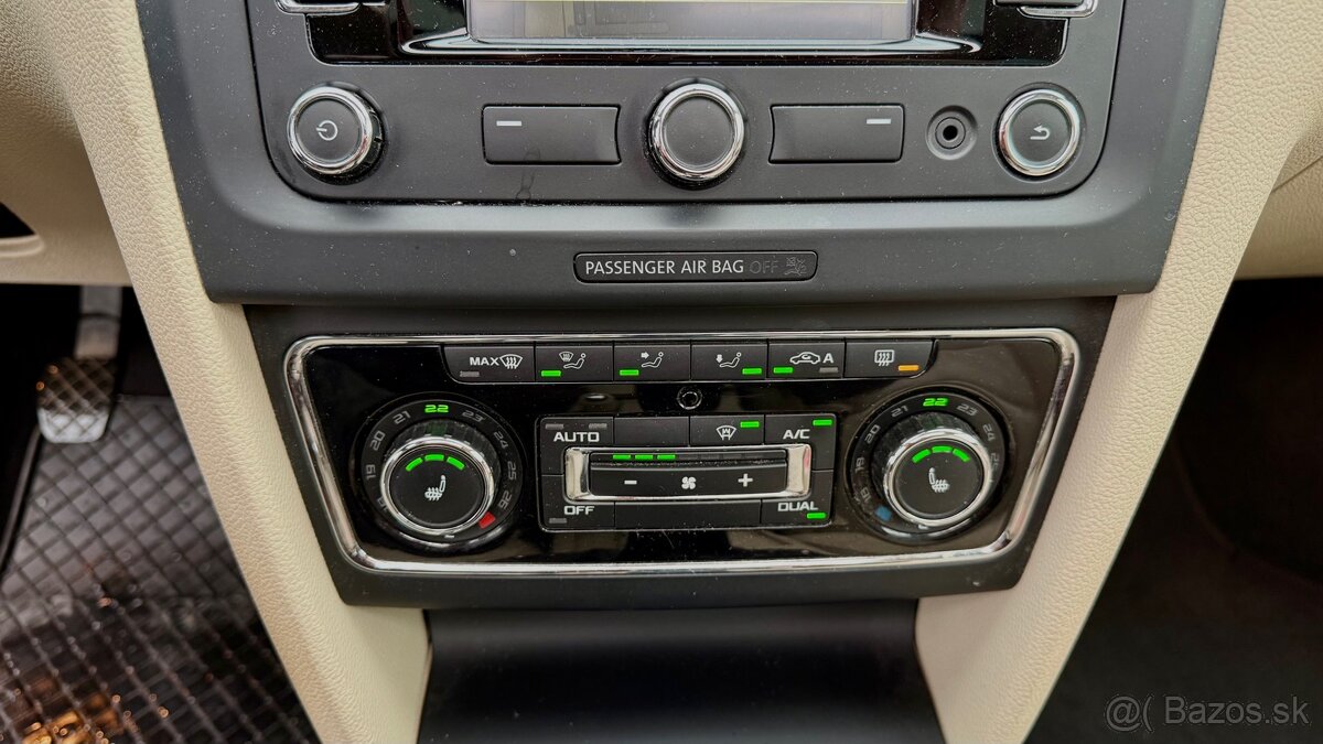 Škoda Superb 2.0 TDI 103kw 4x4 PANO KEYLESS - 14