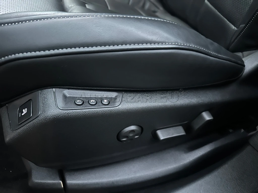 DS 7 LOUVRE EDITION - 14