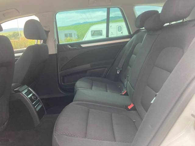 Škoda Superb Combi 2.0 TDI DSG,2015,NAVI,XENON - 14