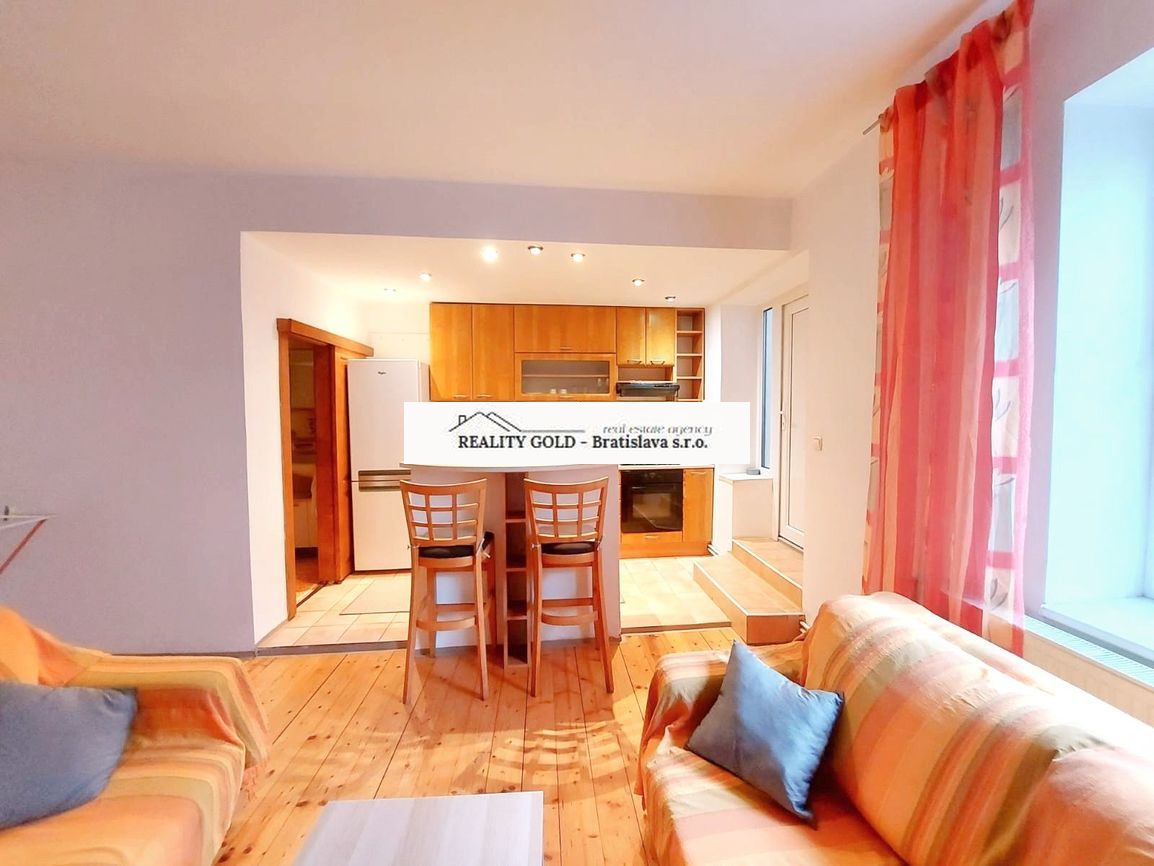 Investičná nehnuteľnosť - Polyfunkčný objekt v Starom Meste, - 14