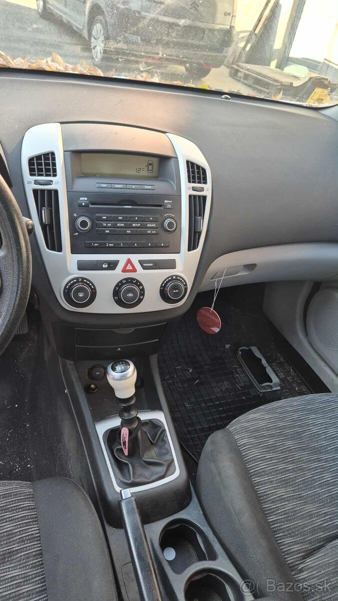 Kia Ceed 1,4i 77kw, kód: G4FA - 14