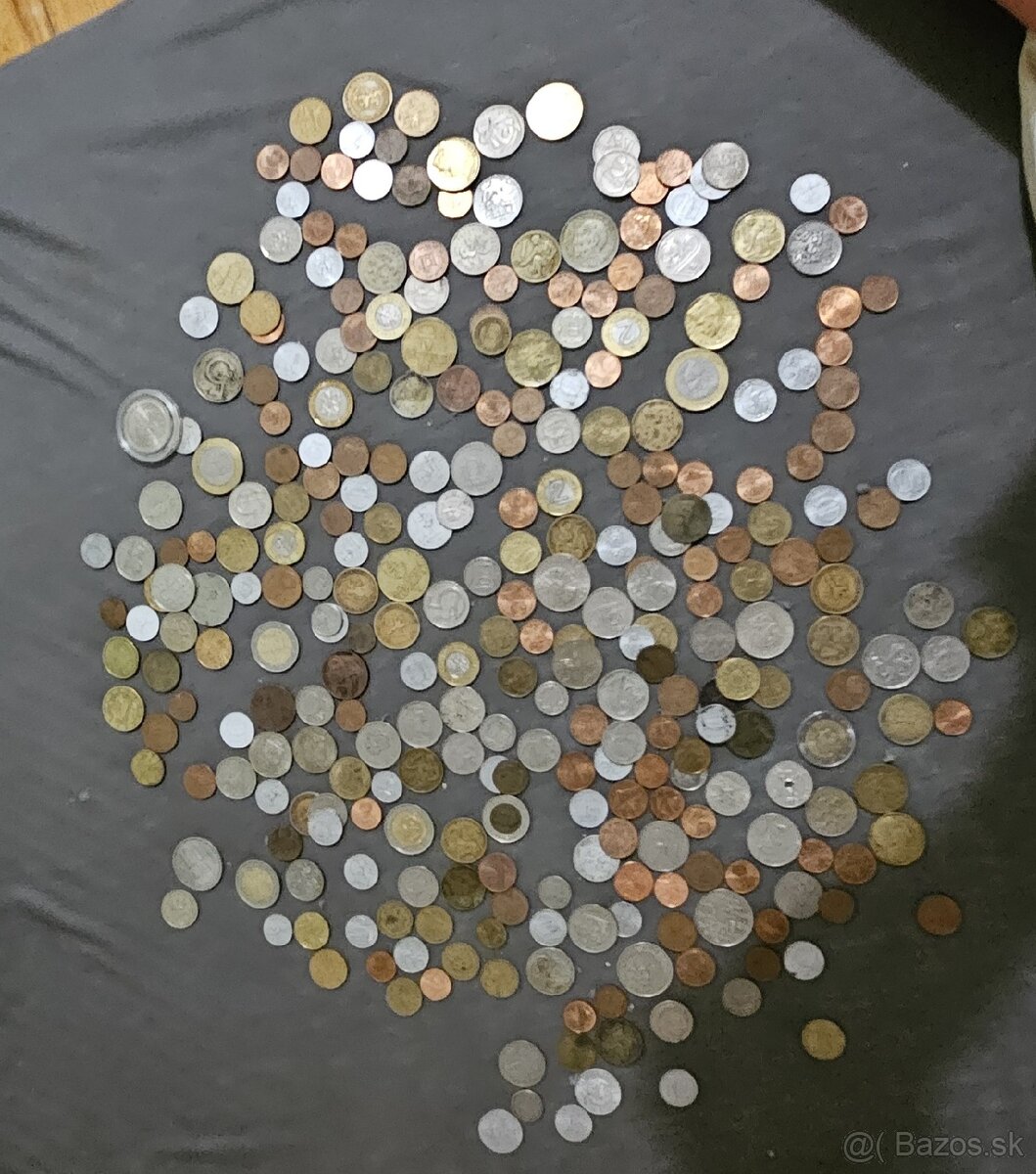 Zmes rôznych vecí na predaj - 14