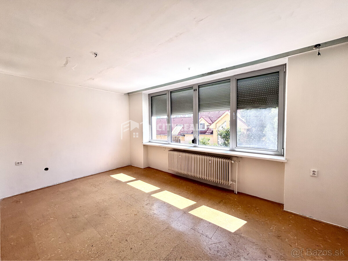 Ponúkame Vám na predaj 7 izbový rodinný dom v tichej a lukra - 14